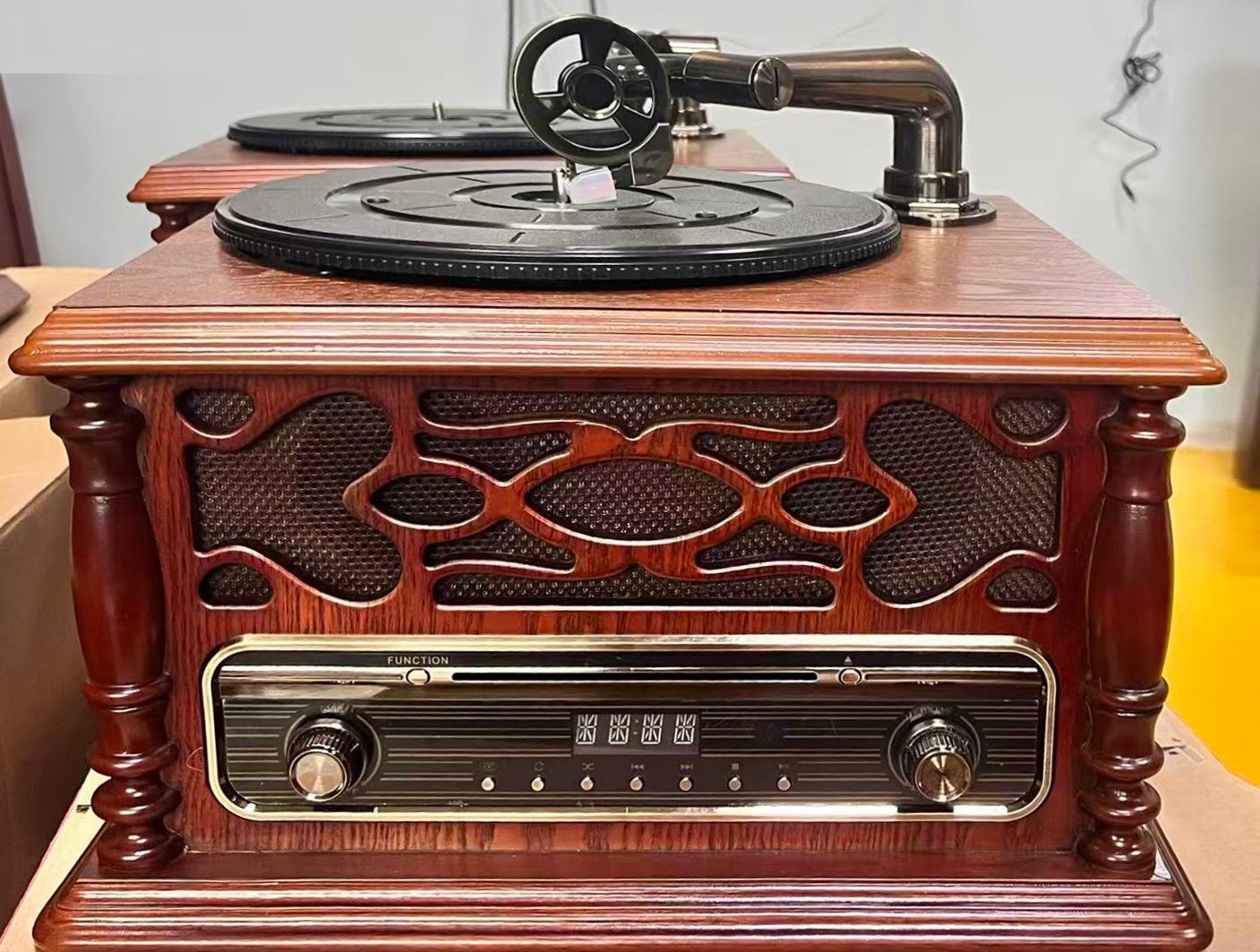 Vintage Gramophone Model S380 - Image 2